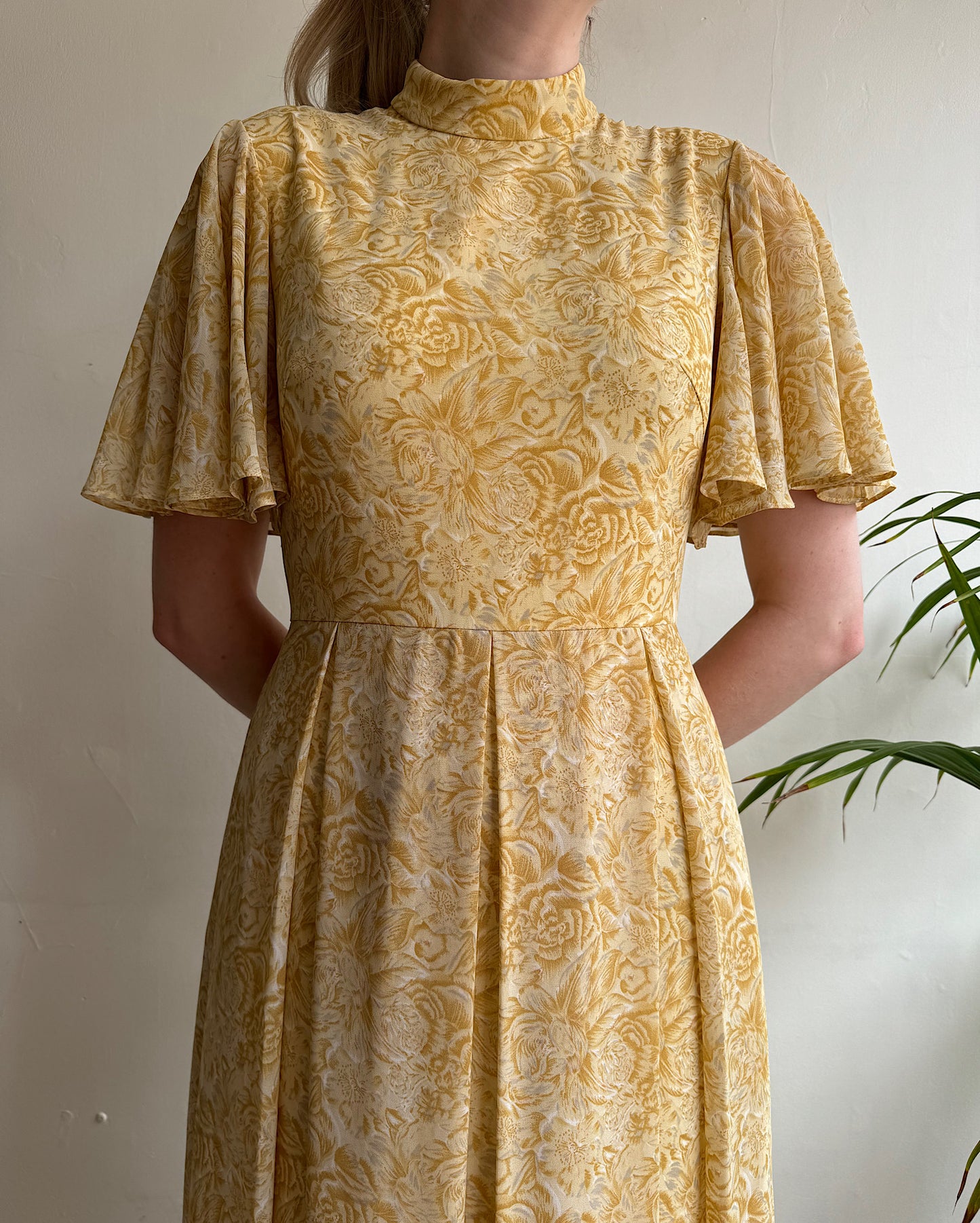 SALE Yellow Floral Print Maxi Dress ~ Size 10