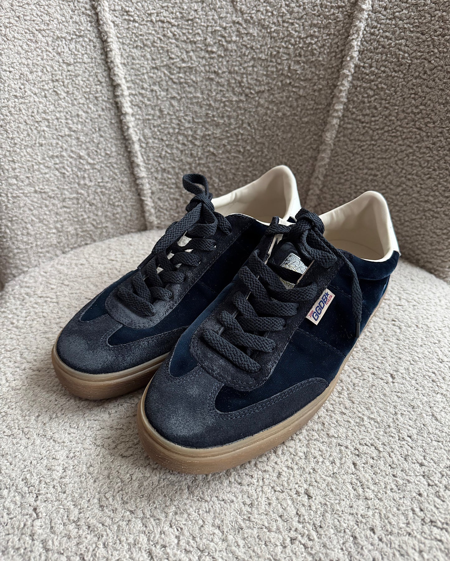 Navy Trainers ~ Size 6