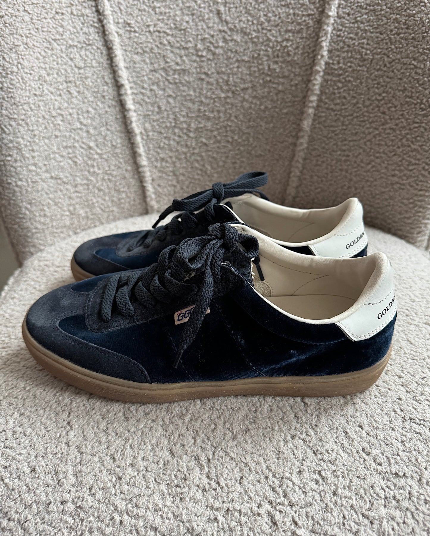 Navy Trainers ~ Size 6