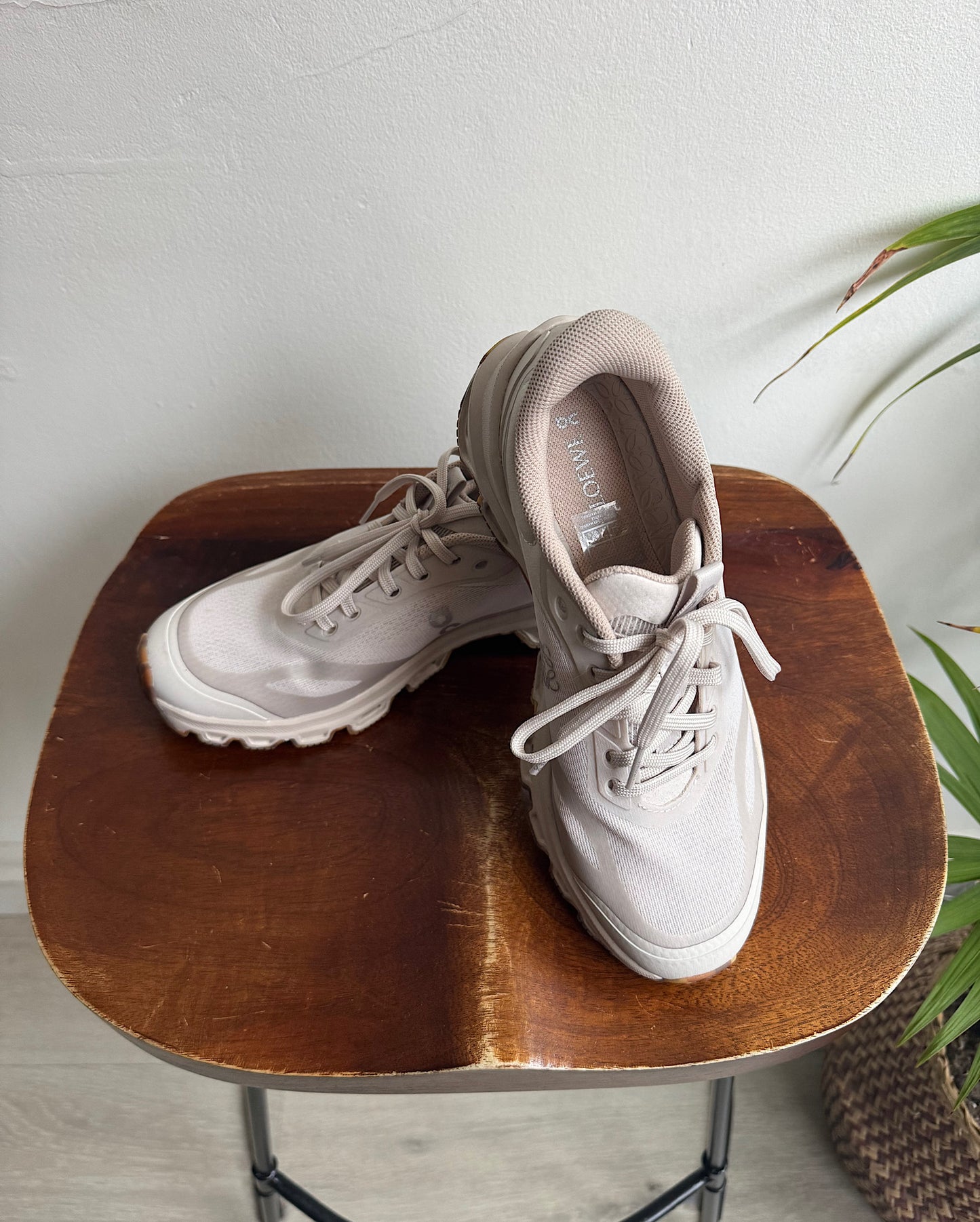 On x Loewe Trainers ~ Size 5