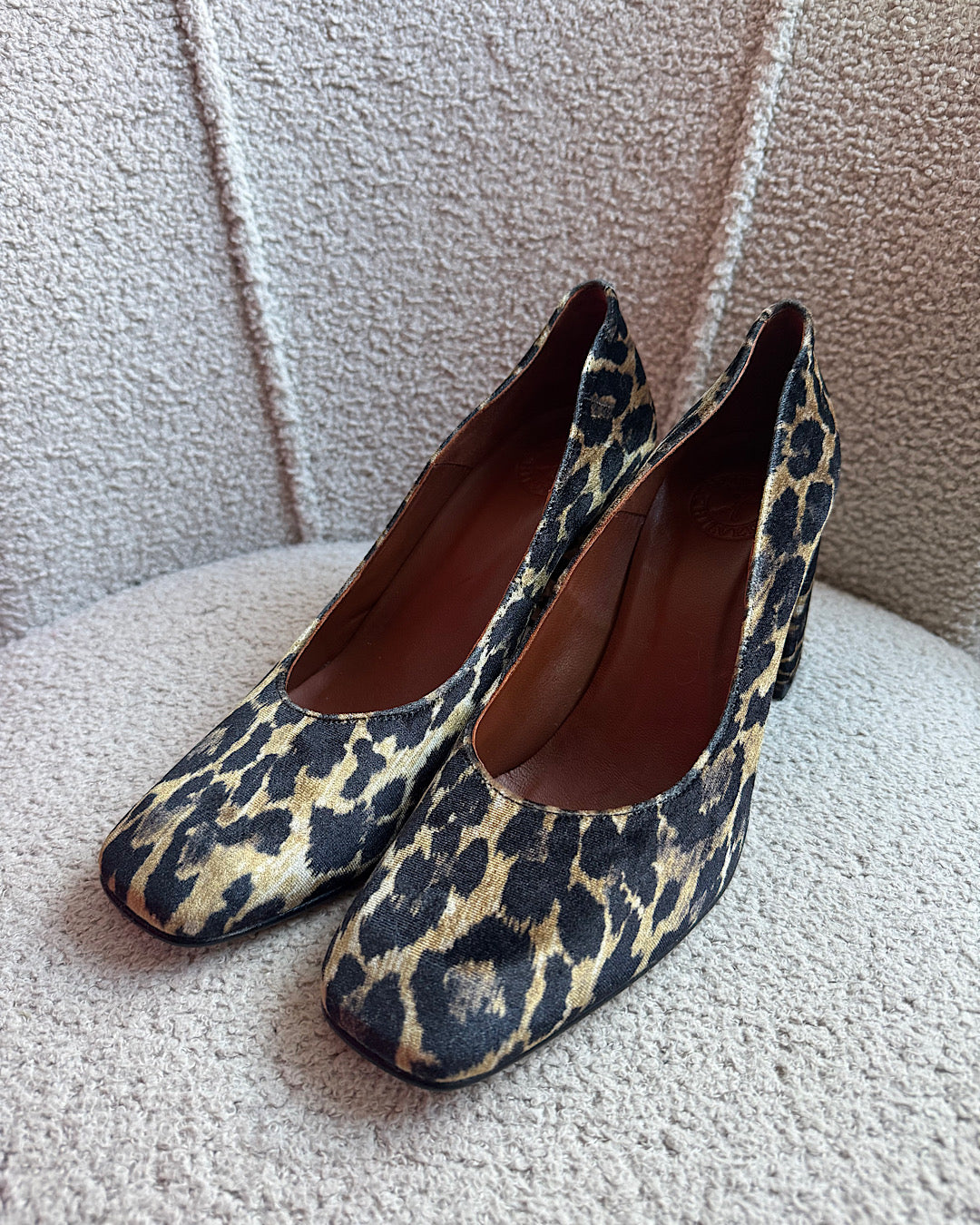 Penelope Chilvers Velvet Animal Print Heels ~ Size 8