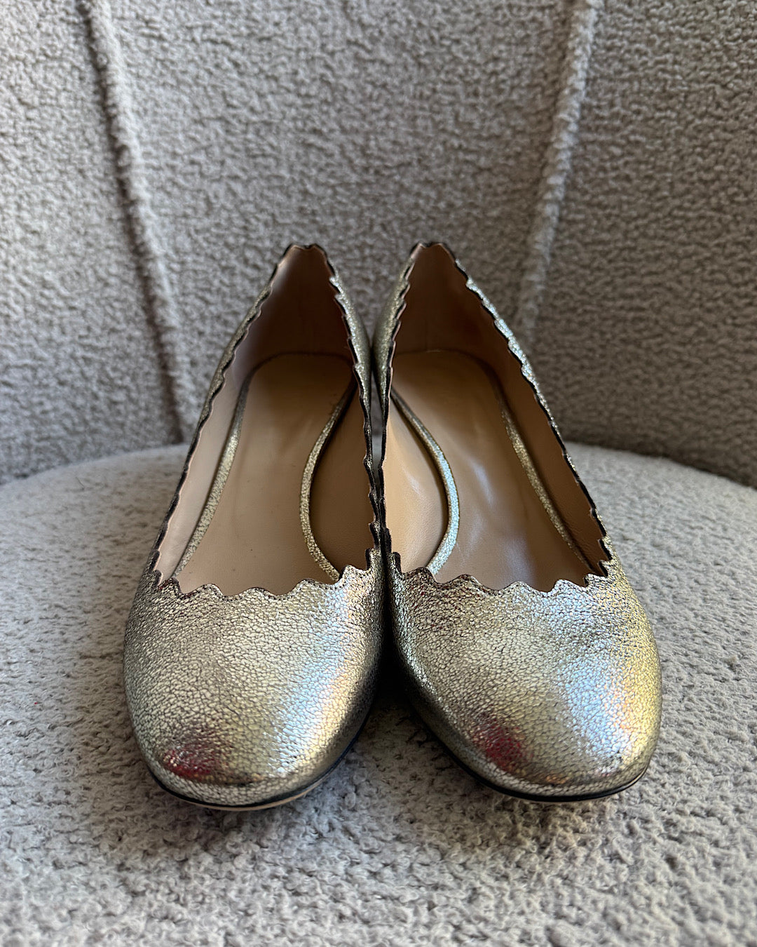 Chloe Gold Metallic Scalloped Heels ~ Size 5
