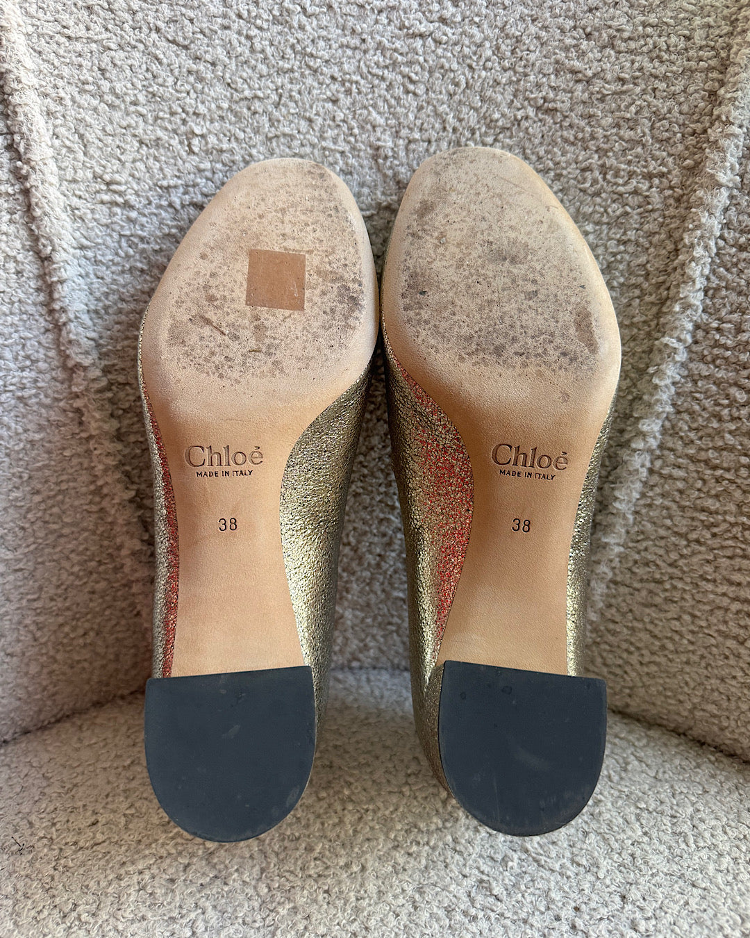 Chloe Gold Metallic Scalloped Heels ~ Size 5