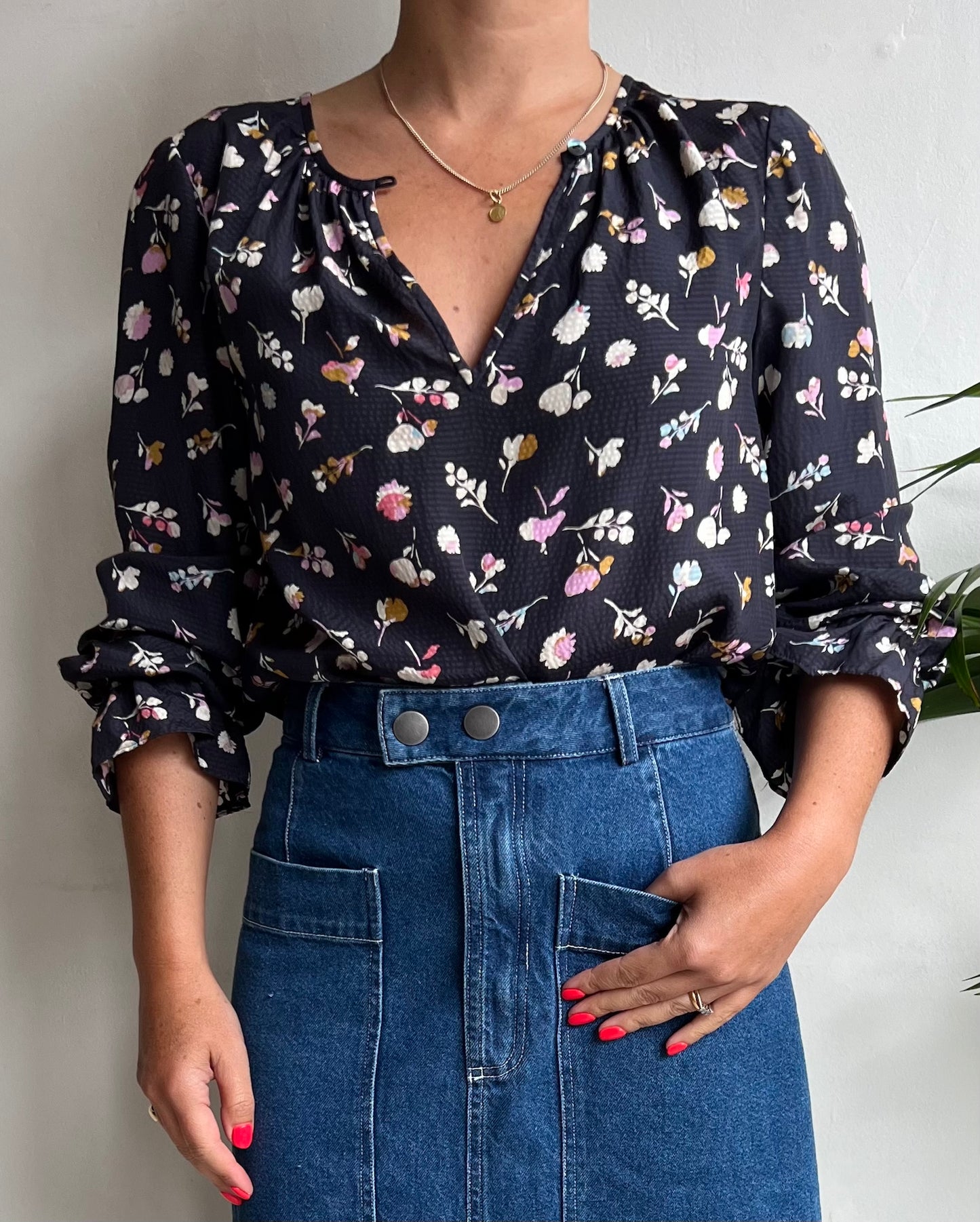 SALE - Navy Floral Hammered Silk Blouse ~ Size 8