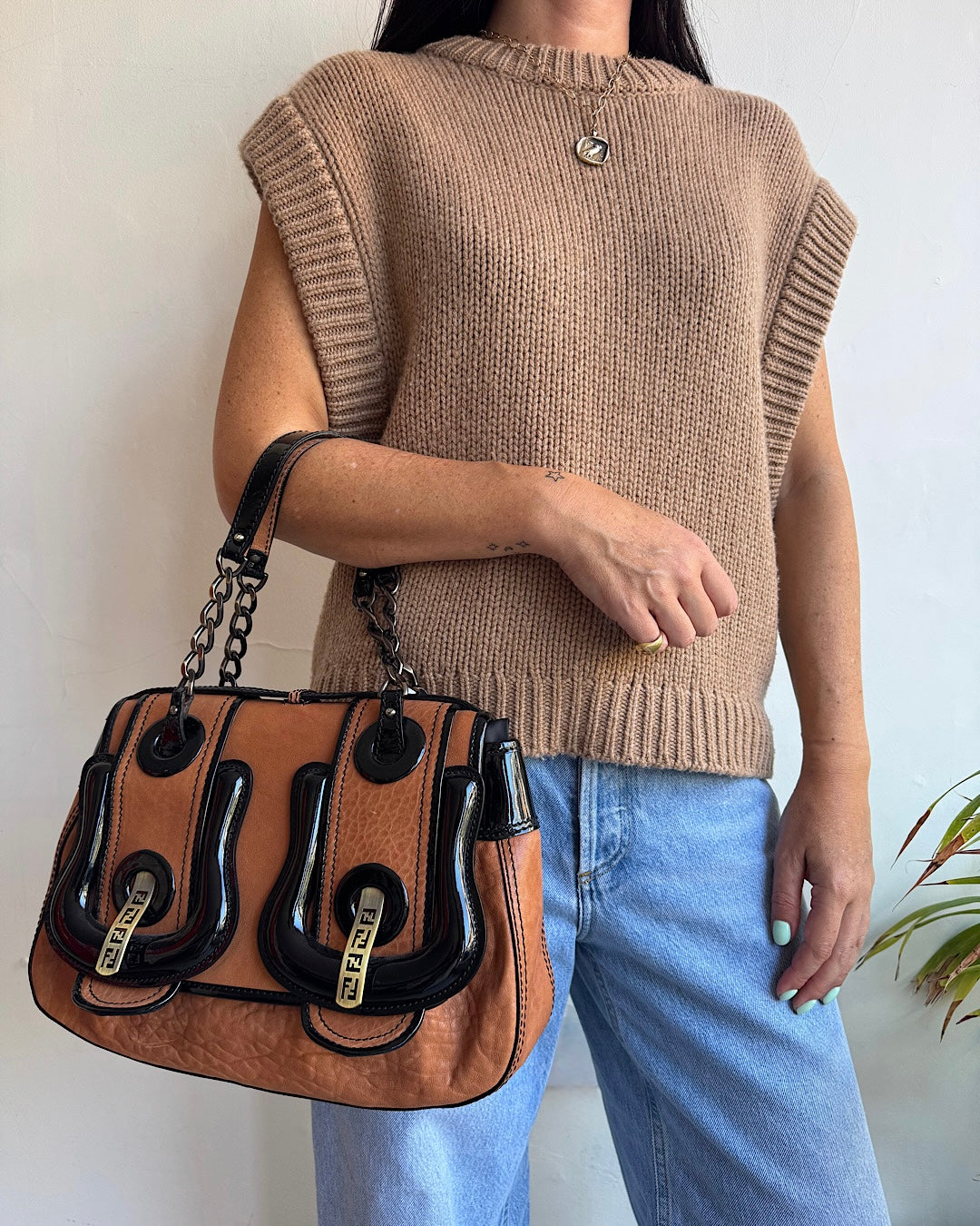 Lisa Yang Camel Cashmere Sleeveless Knit ~ Size 8