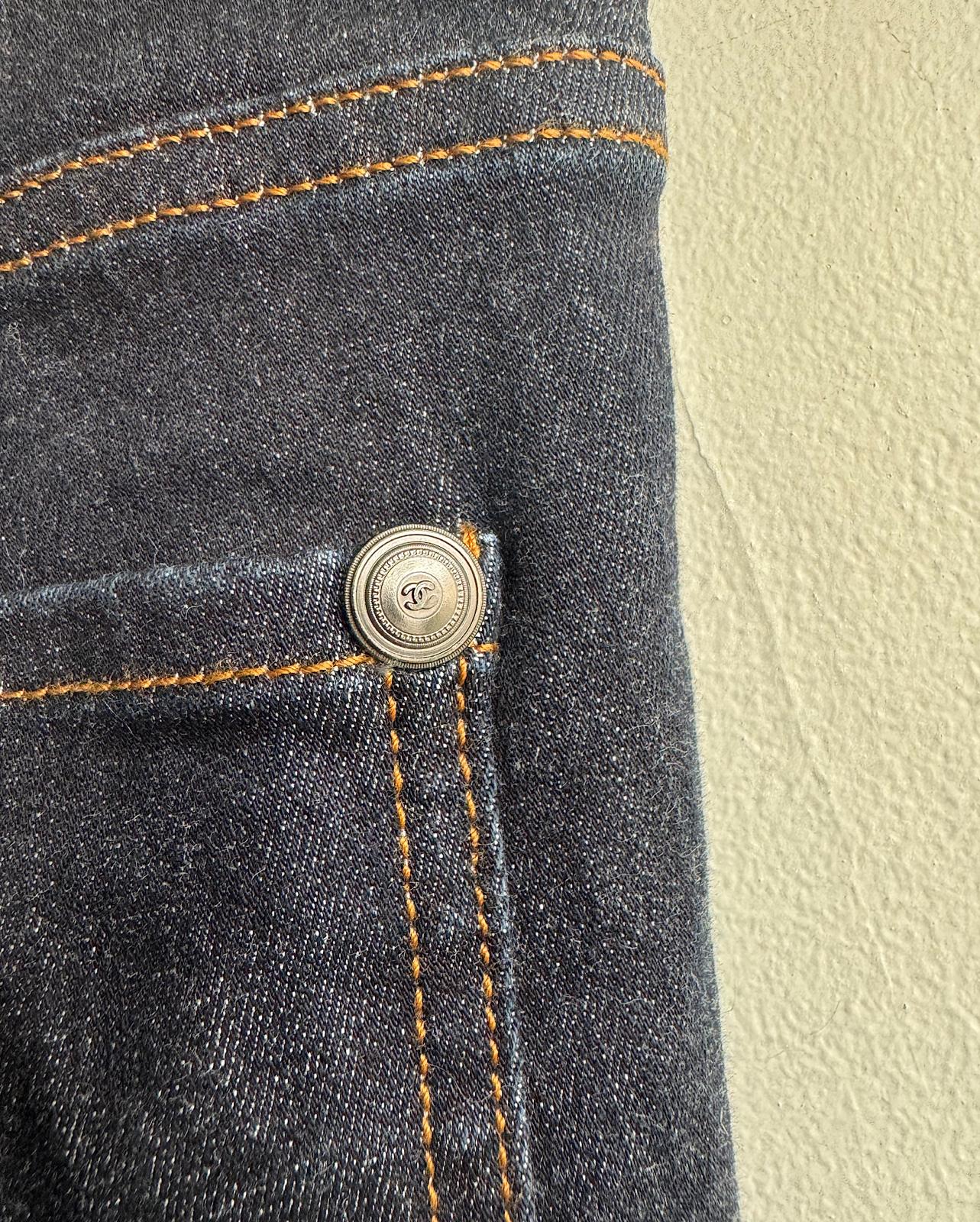 Hardware detail of gorgeous pair of dark wash denim skinny jeans from Chanel