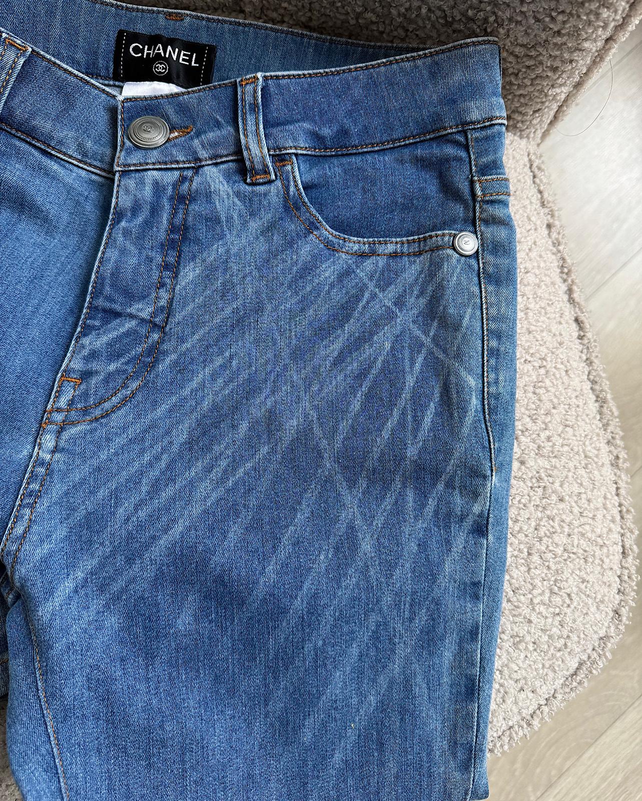 Close up of gorgeous pair of blue-wash denim skinny jeans from Chanel